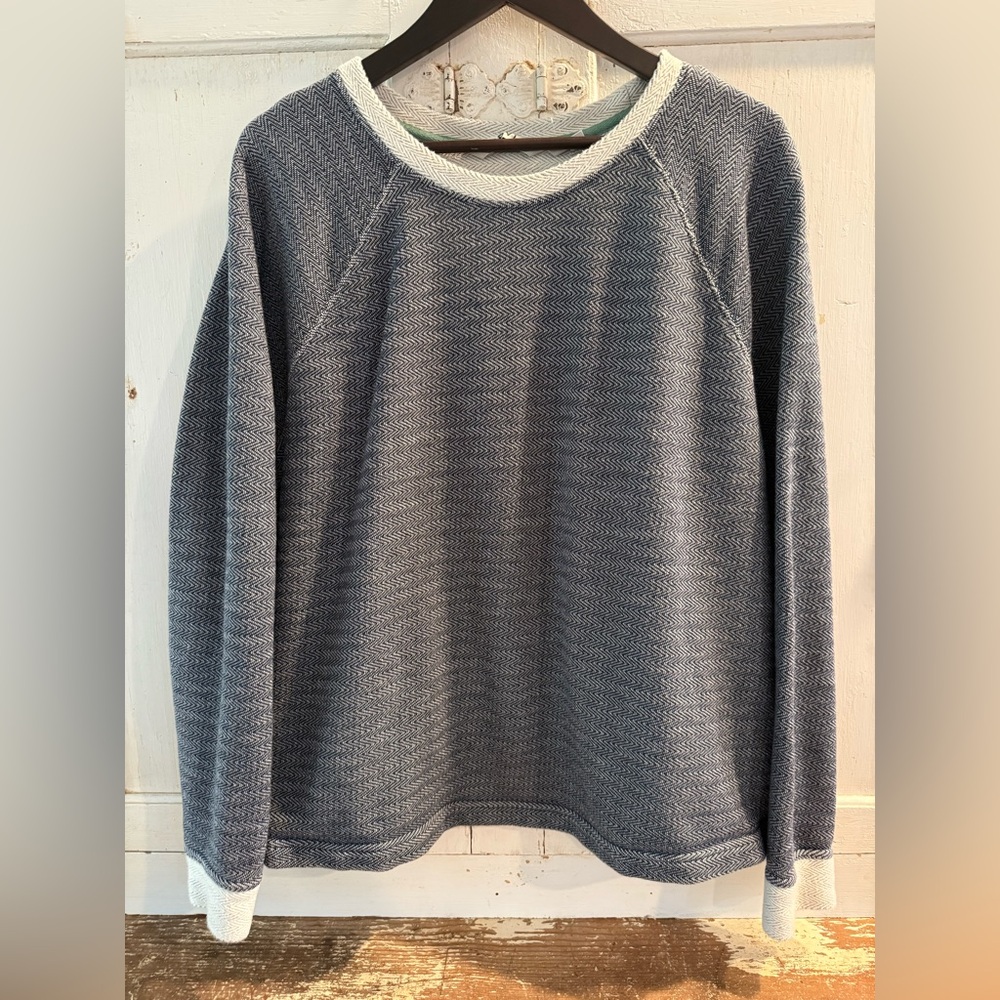 Orvis blue/white Pullover Sweater Crew Neck X-Large
